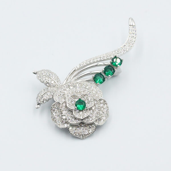 Brooch 002