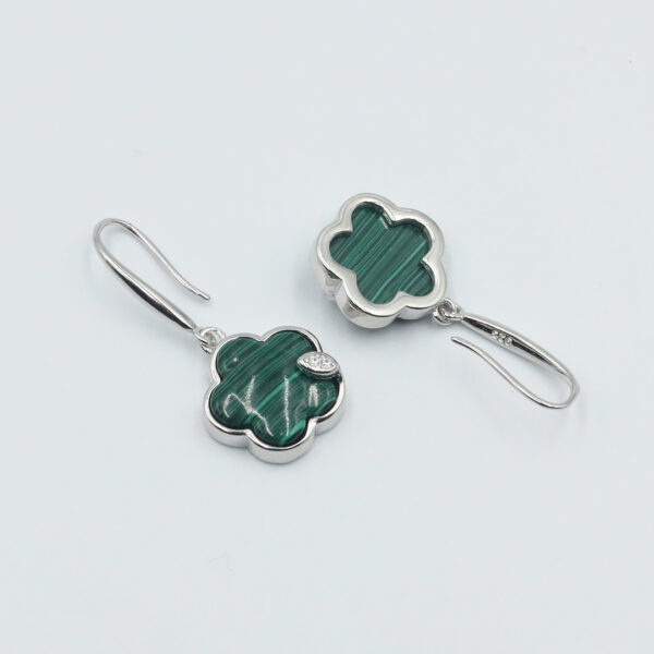 Earrings 001 C